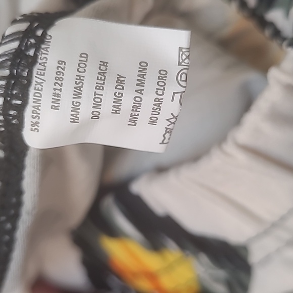 FANCY PANTS NWT OSFA Chic Geometric Print Legging - Picture 4 of 8